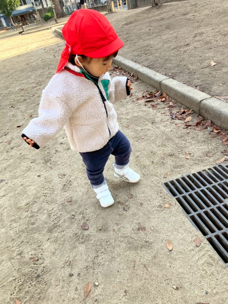 興味津々の園児