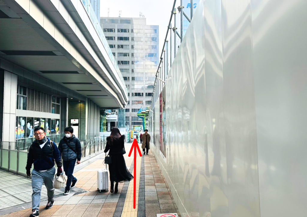 三宮高速バス乗り場横