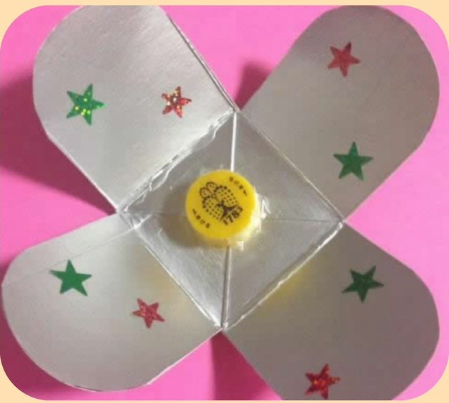 保育園で大人気のペットボトルのキャップで作るコマ